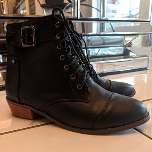 Black ankle boots🚫SOLD